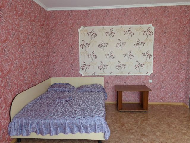 Подобово. Центр. 2 Кімнатна кв. Бойлер. Wi-Fi, Звiтнi документи.