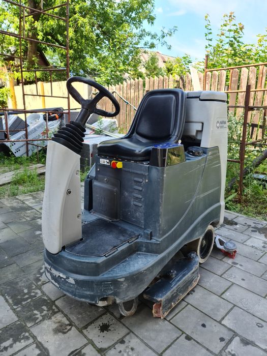 Nilfisk BR855 Maszyna Samojezdna Myjąca Bateryjna / Możliwość najmu /