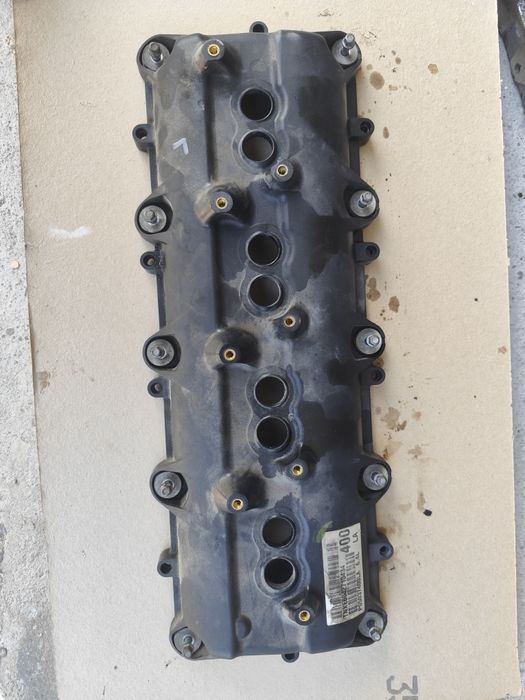 Pokrywa zaworów Dodge 6.4 392 srt challenger lewa