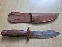 Stary Nóż 13 cm Kuty z jednego kawałka stali Myśliwski, Drewniana ręko