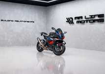 BMW M 1000 RR