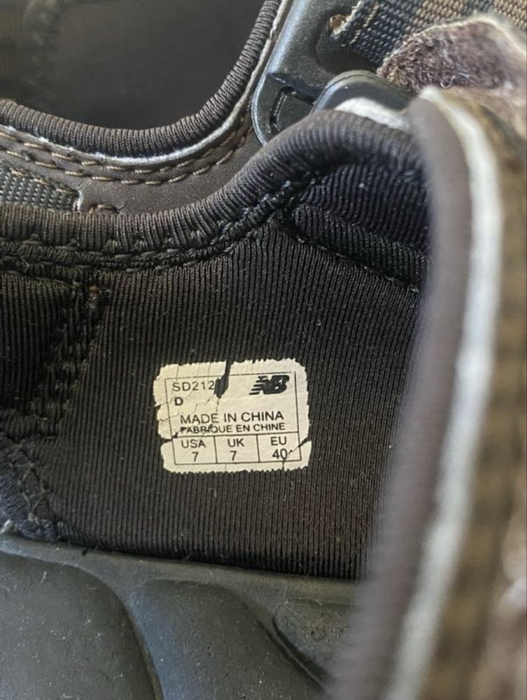 Сандалі бренда New Balance Орігинал 40 розмір.