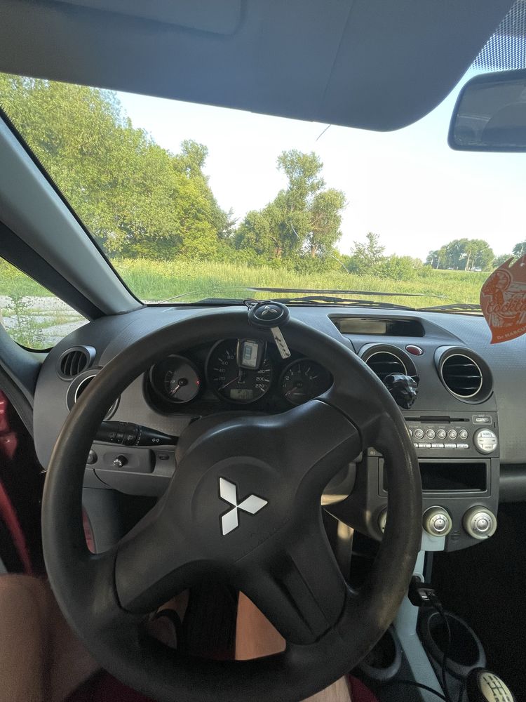Продам Mitsubishi colt