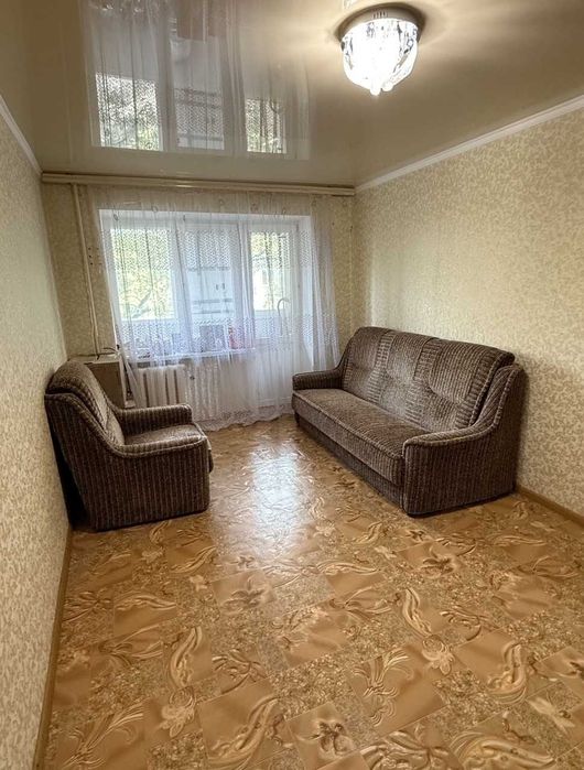 Продається 1 кімнатна квартира на Проспекті Миру, р-н Площі перемоги