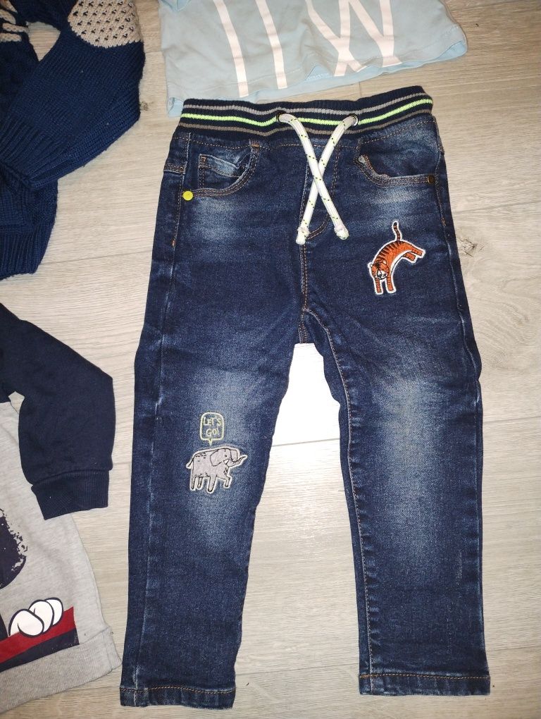 Sweterek jeansy r.92