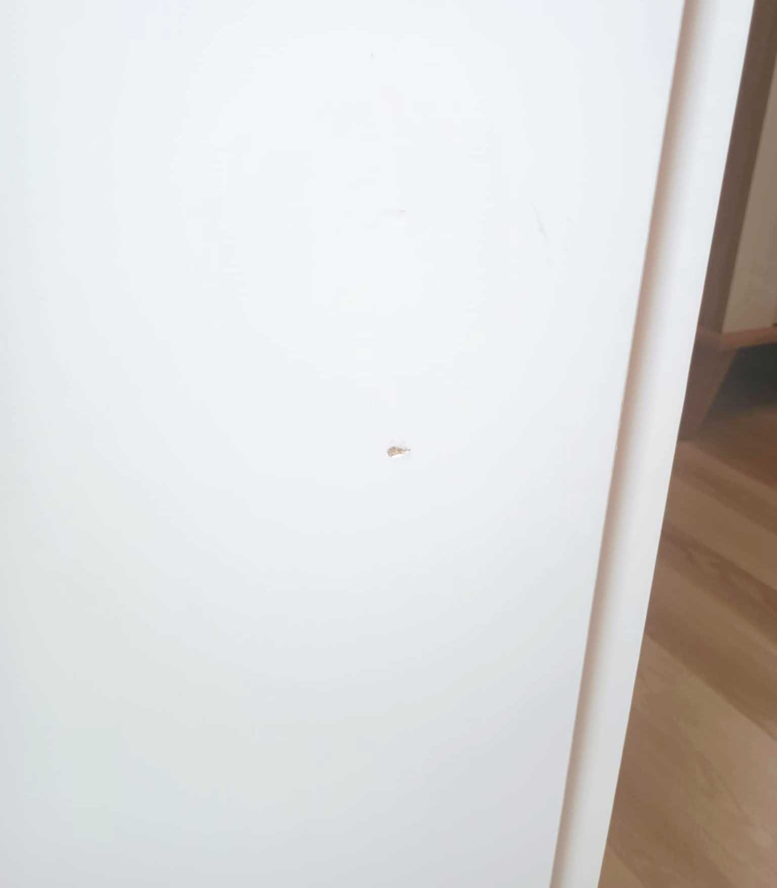 Szafka biała kominek