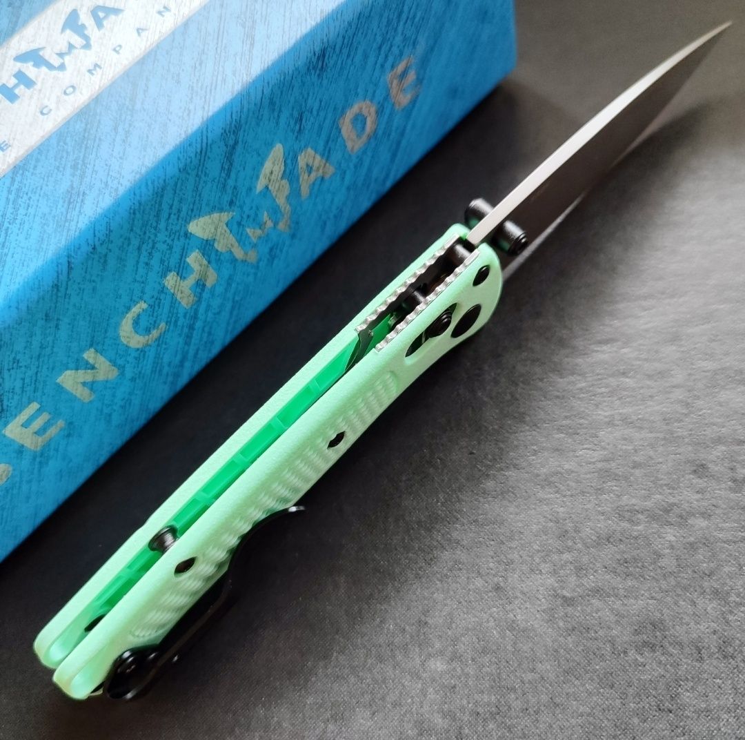 Нож Benchmade Mini Bugout 533 Sea Foam