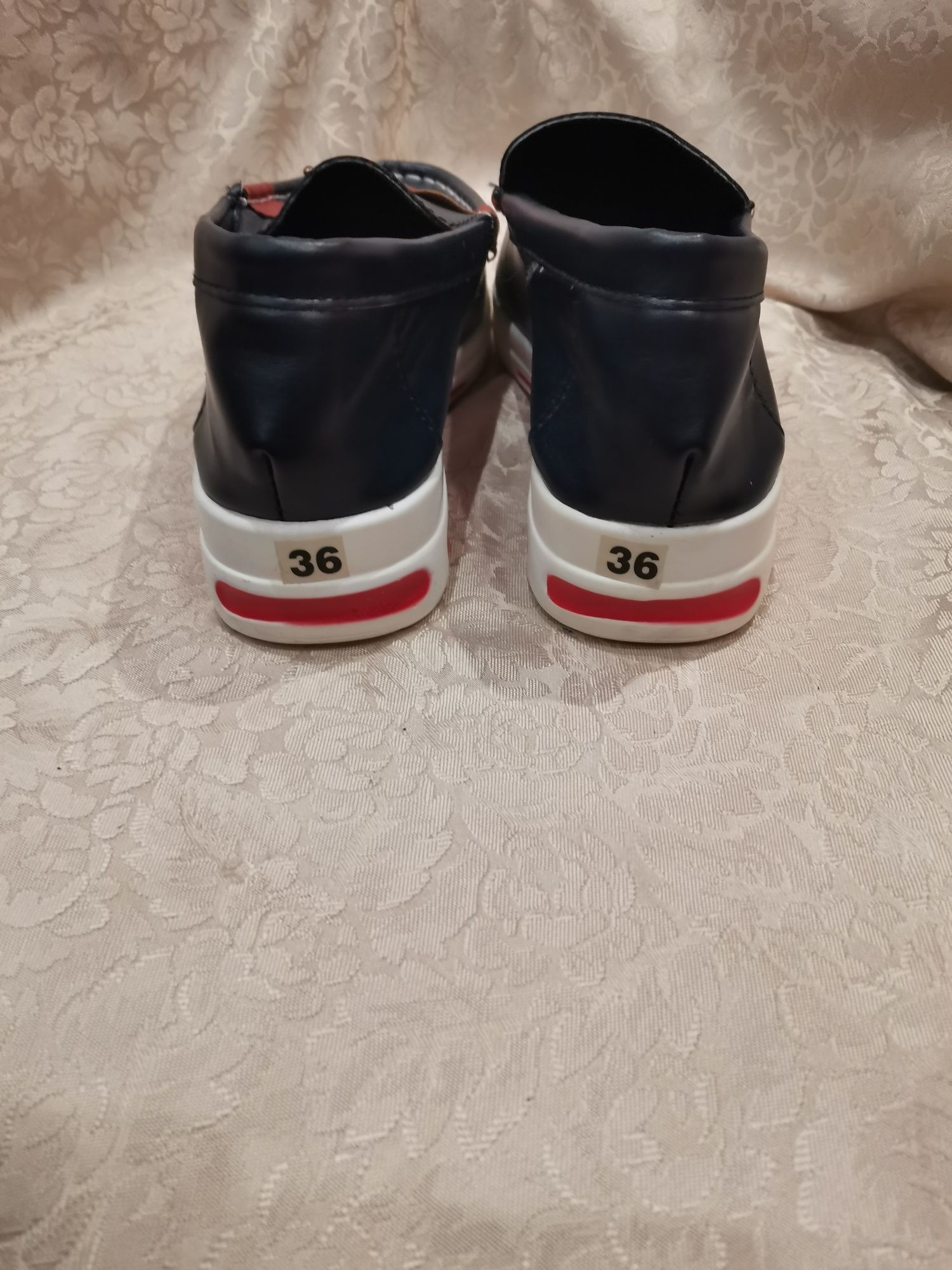 Mokasyny damskie Ideal Shoes rozm 36,wąska stopa, ciemny granat