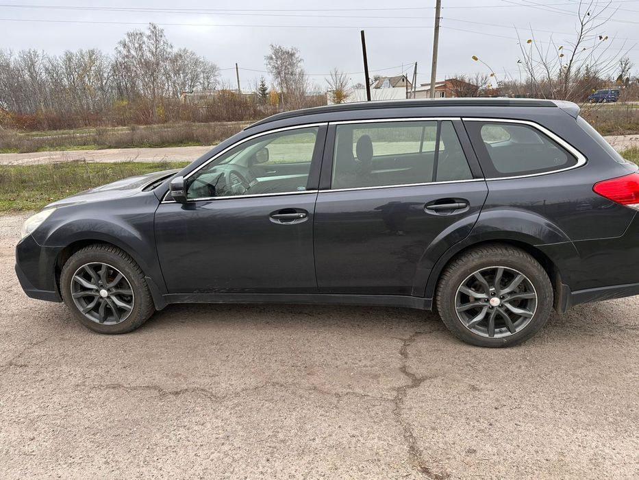 Субару аутбек 2013