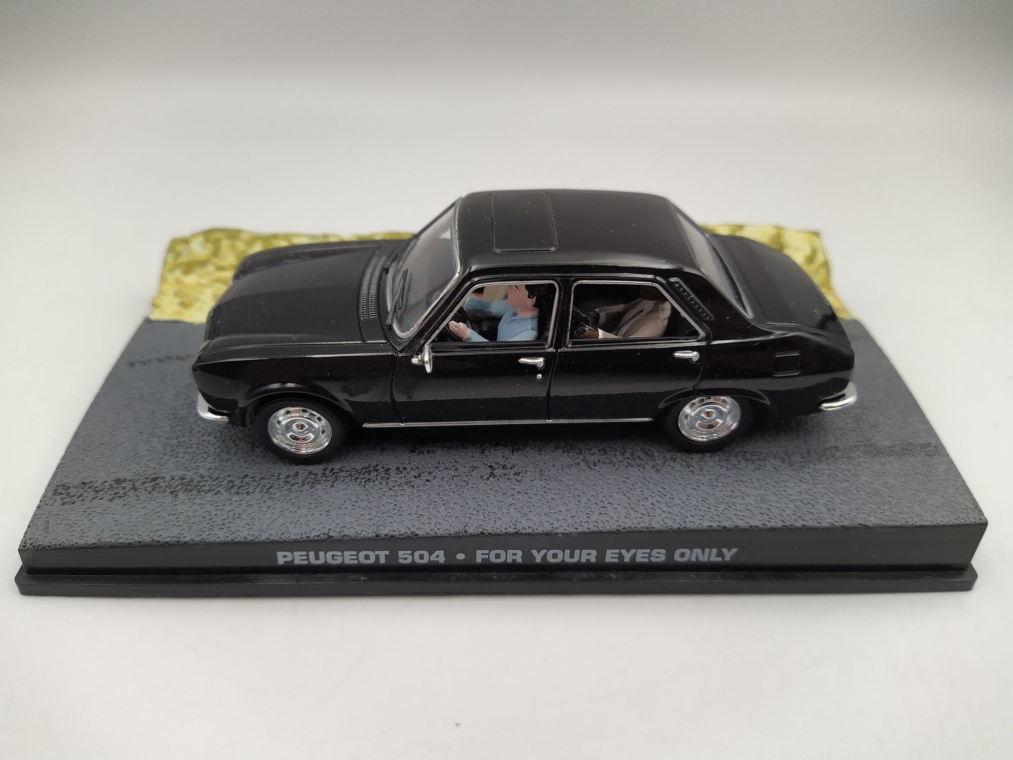 Peugeot 504 James Bond collection Eaglemoss 1:43