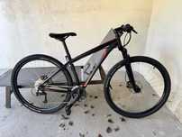 Bicicleta BTT Specialized Hardrock Roda 29