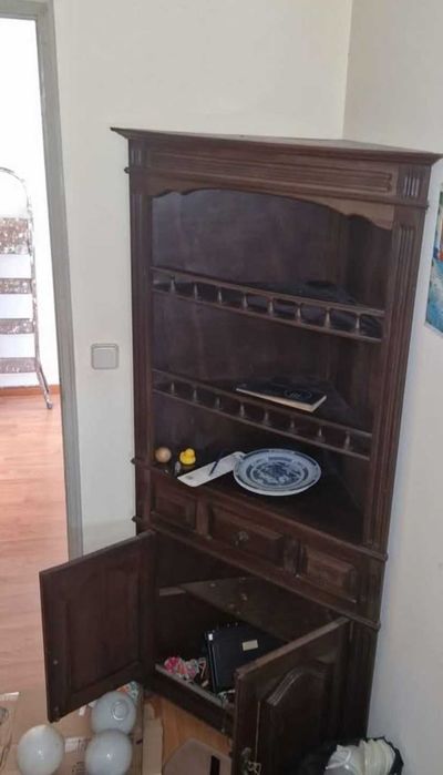 Conjunto de 3 móveis.