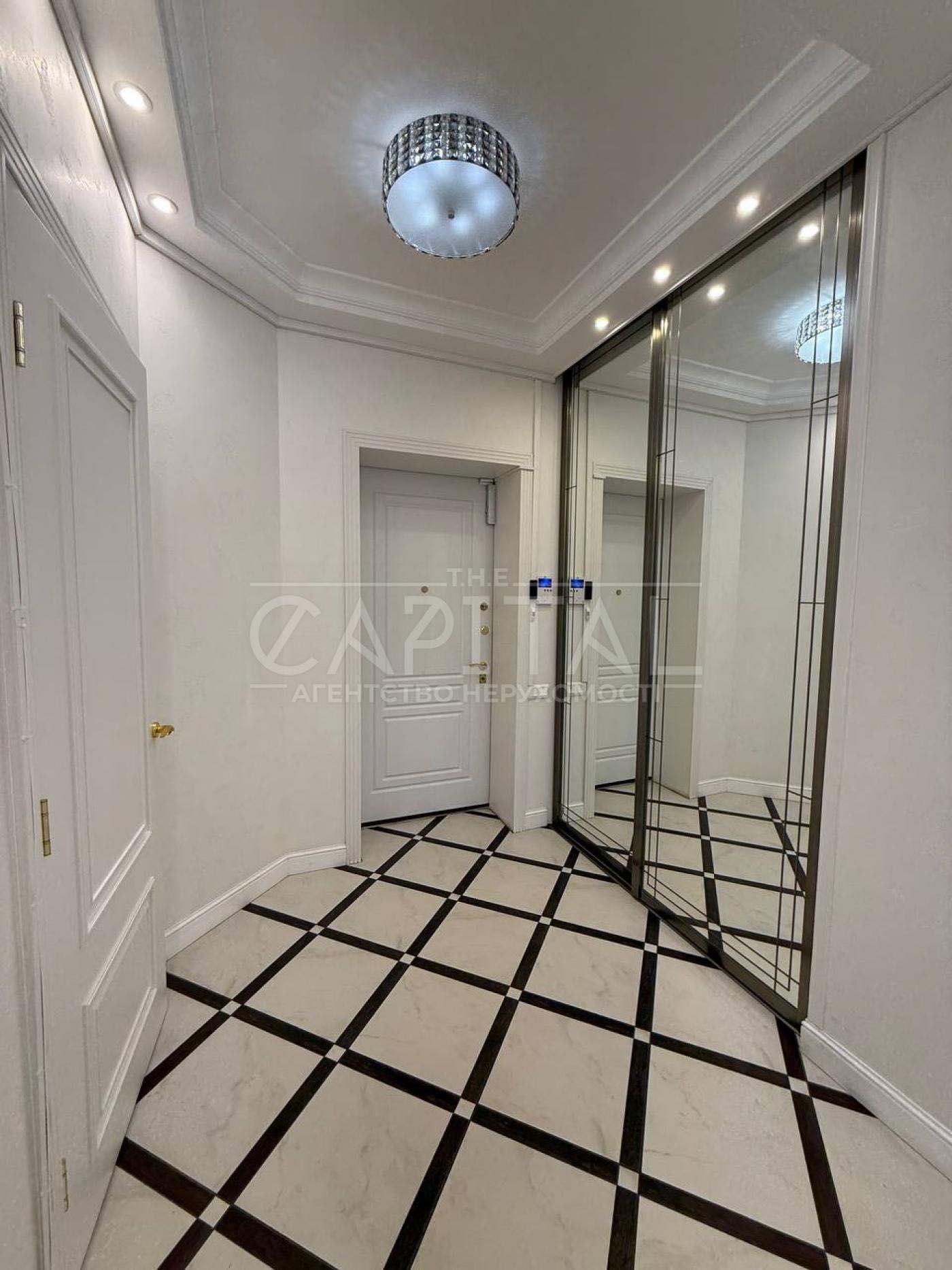 Оренда сучасного офісу в центрі Києва — БЦ Carnegie Tower, без %