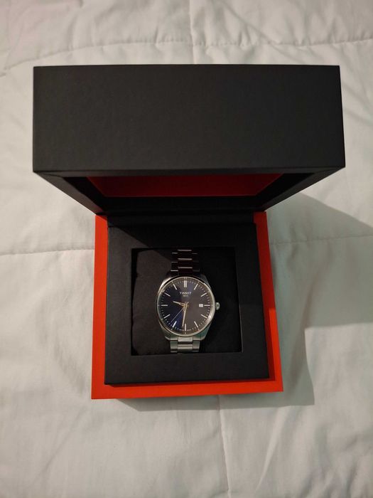 Годинник Tissot T150.410.11.041.00