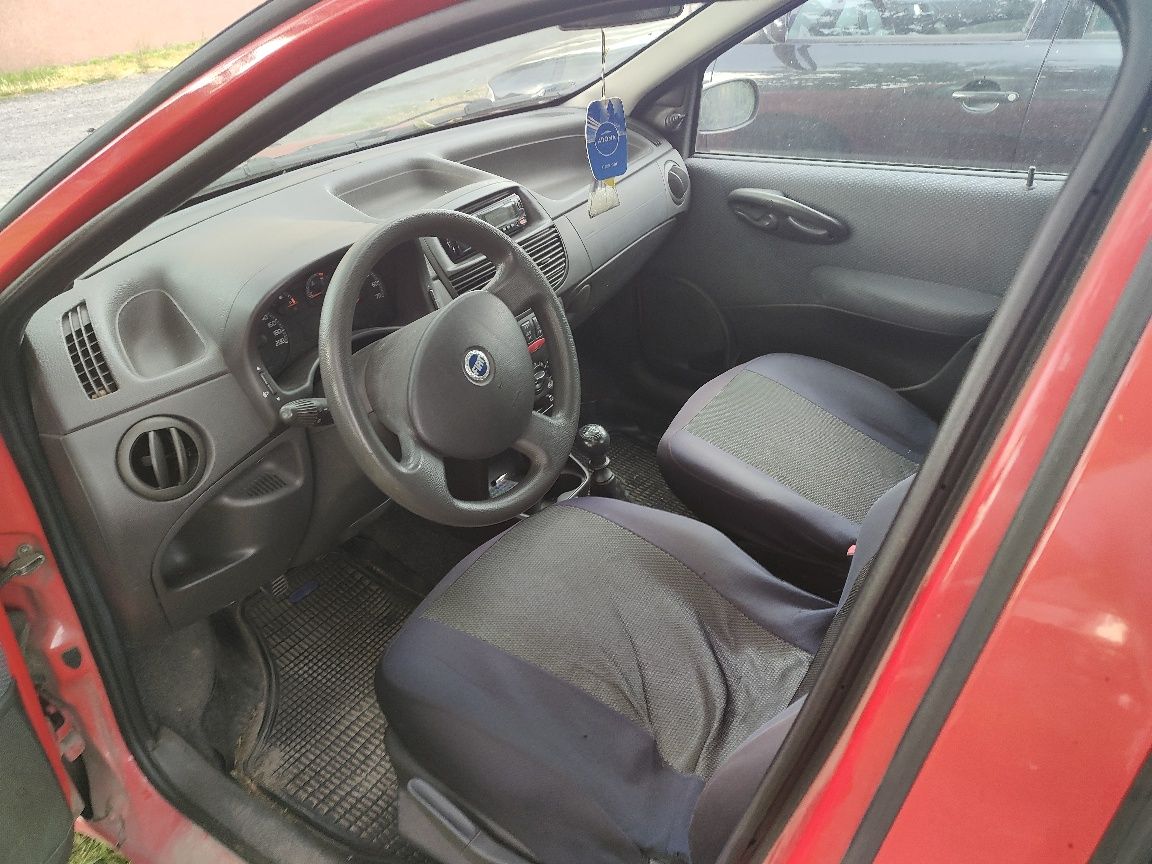 Fiat Punto 1.2 GAZ 2004r