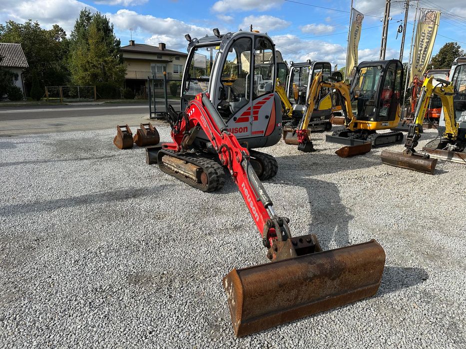 Minikoparka Wacker Neuson 2503 z 2008 roku waga 2600kg koparka 1 WŁ