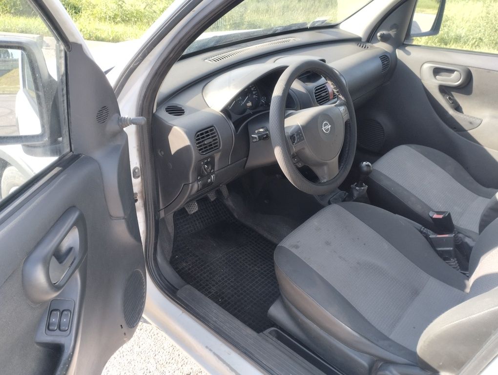 Opel Combo 2009 KLIMATYZACJA drzwi boczne stan BDB