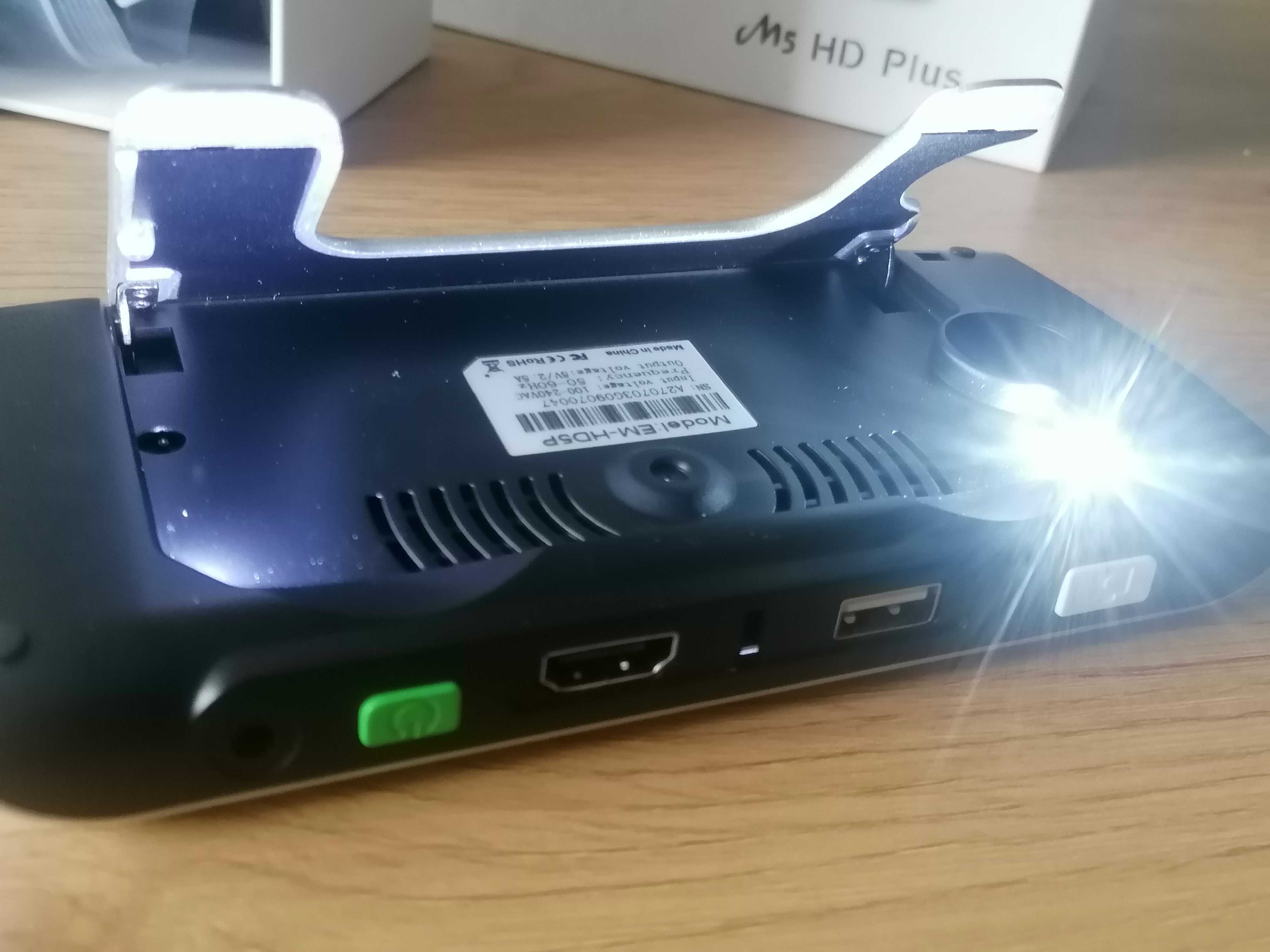 Zoomax M5 HD Plus lupa elektroniczna powiększalnik