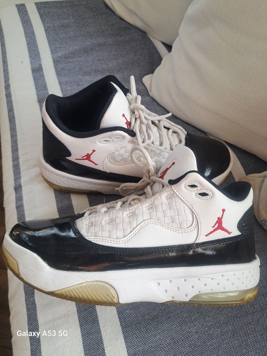 Buty Jordan Max aura 2 38.5