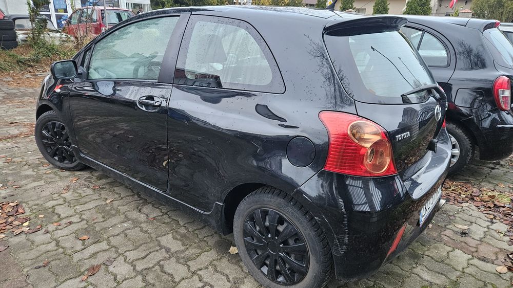 Mały wariat TOYOTA YARIS TS SPORT 1,8 133KM klimatron Alu17 OKAZJA