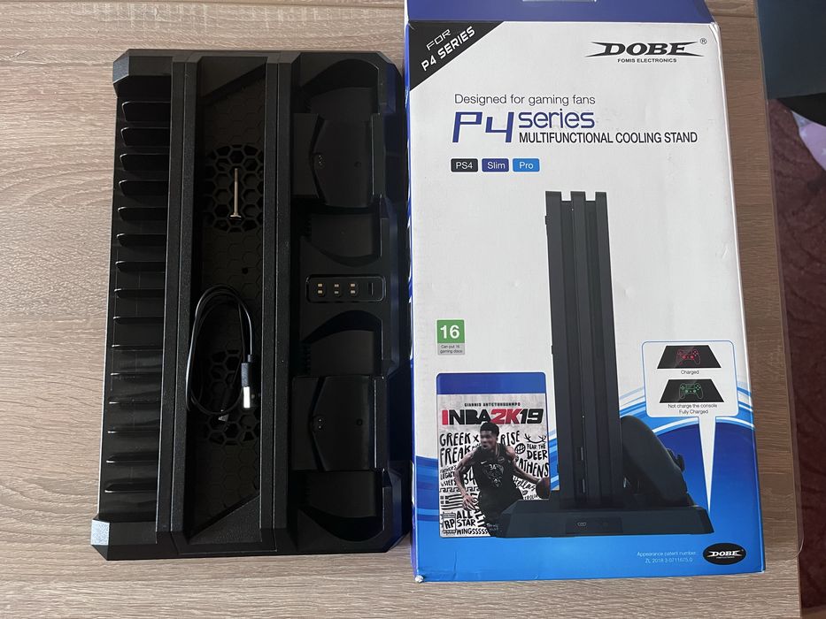 PS4 4 slim 1Tb + 2 джойстика, 3 гри та підставка у подарунок