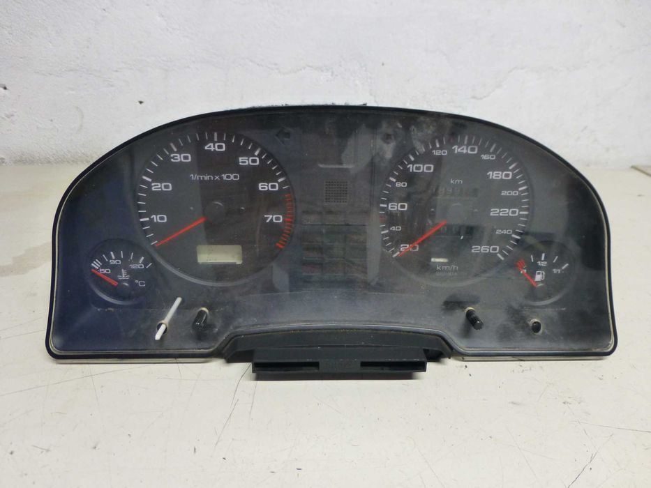 AUDI 80 CABRIO 2,3 licznik zegary UN4 raczej na części