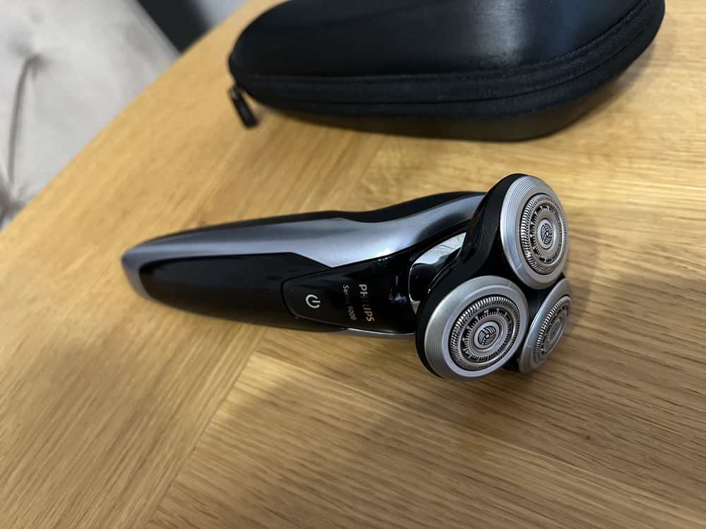 Бритва PHILIPS series 9000