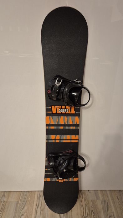 Snowboard Völkl rozmiar 152 + wiązania