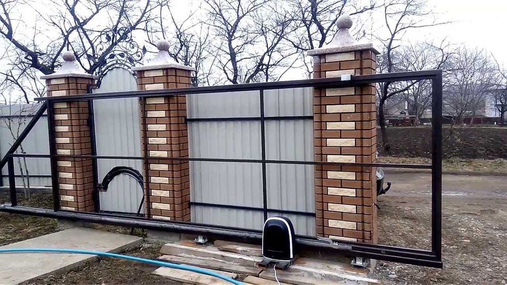 Відкатний каркас з Т-профілю або труби 60х40