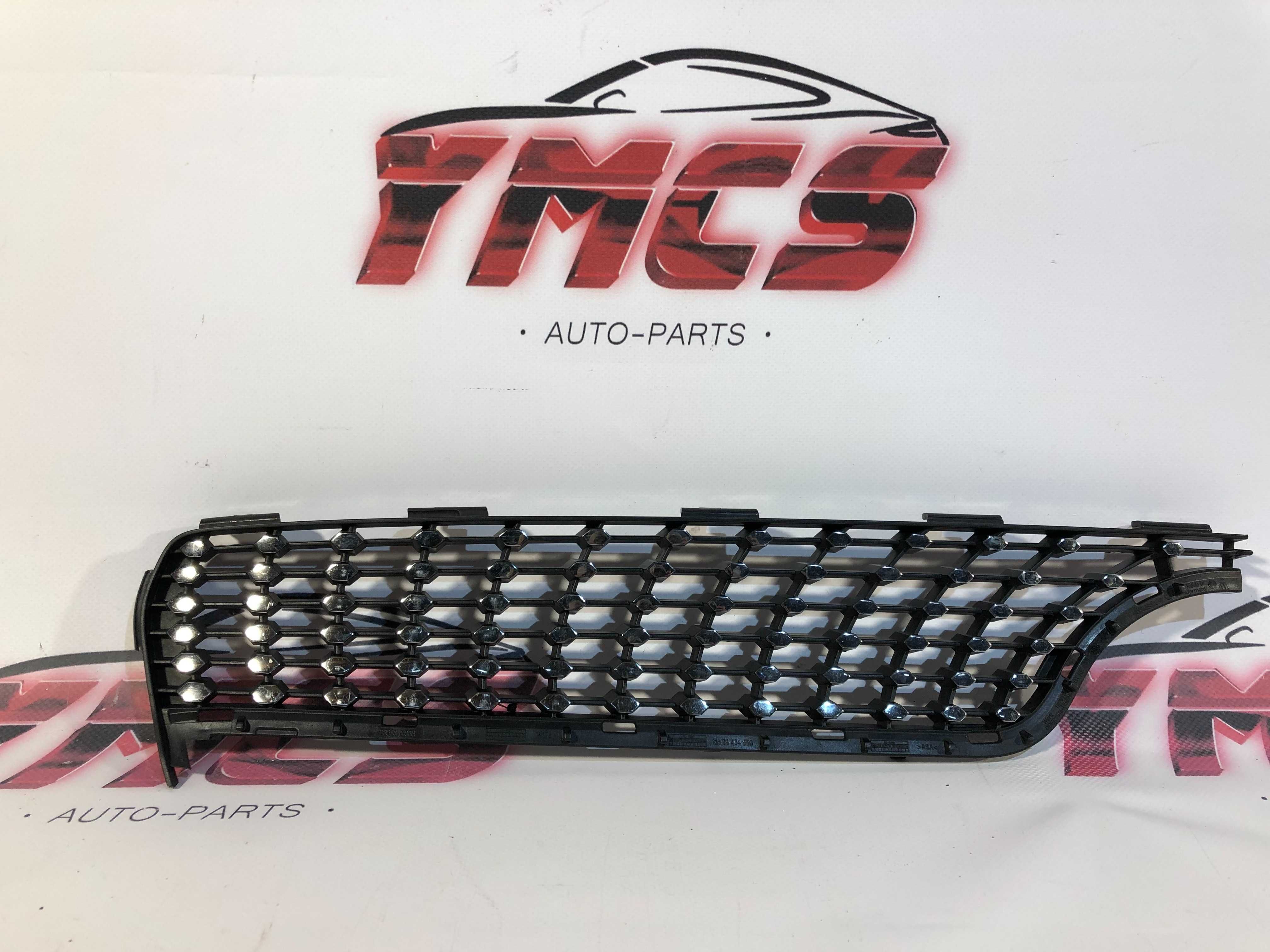Friso Grelha Frontal MERCEDES BENZ CLASSE A W176 Superior Direito