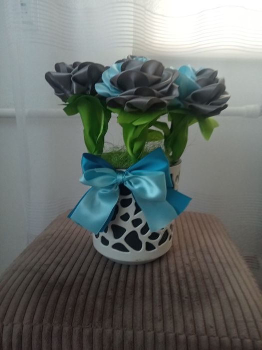 Композиція з троянд "Срібний серпанок"