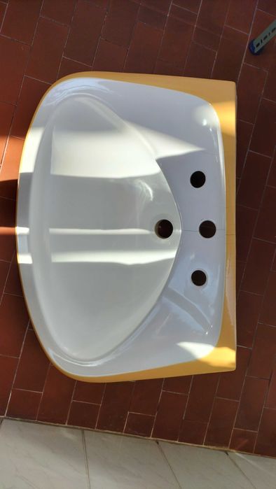 Lavatório em cerâmica 10euros