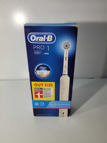 Szczoteczka elektryczna Oral-B Pro 1 200 biała