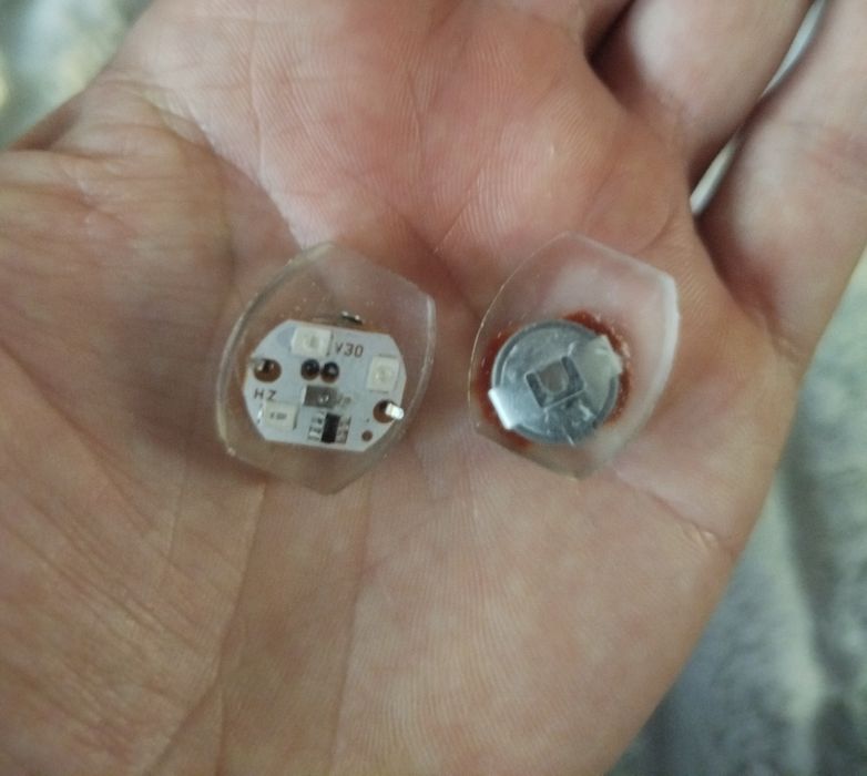 Діоди залиті у пластик