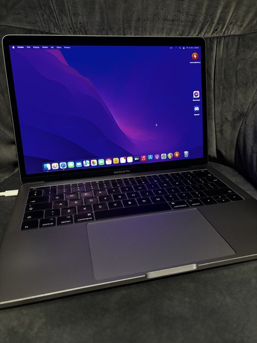 MacBook Pro 13” | 2xThunderbolt | i5 | 16 GB | 250 GB SSD