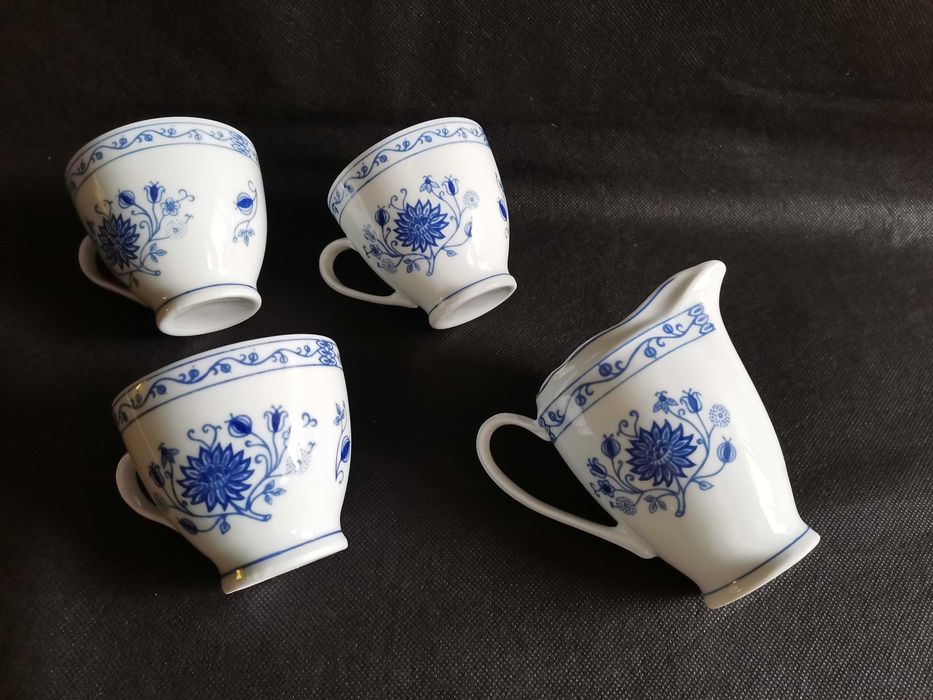 Stare, filiżanki i mlecznik serwis Feston porcelana Ćmielów W. Potacki