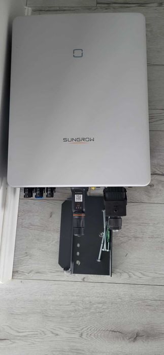 SUNGROW 10.0RT 10kW INWERTER PV trzy falowniki 1 sprawny 2 uszkodzone