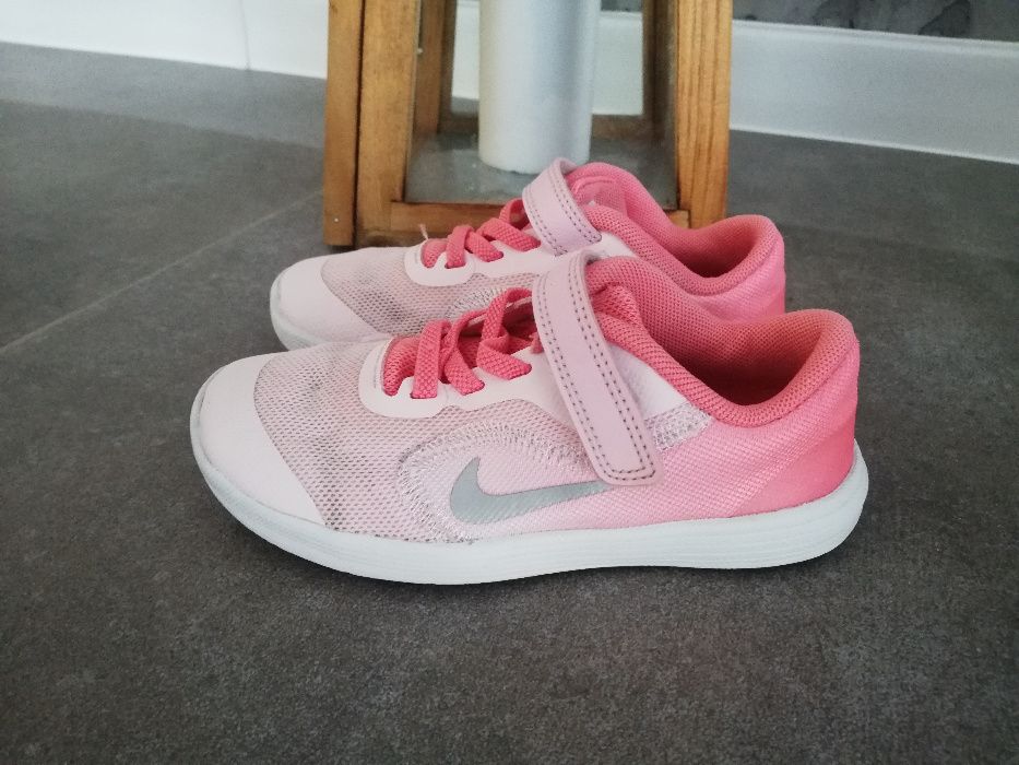 Buty dziewczęce Nike Revolution 3 rozmiar 27