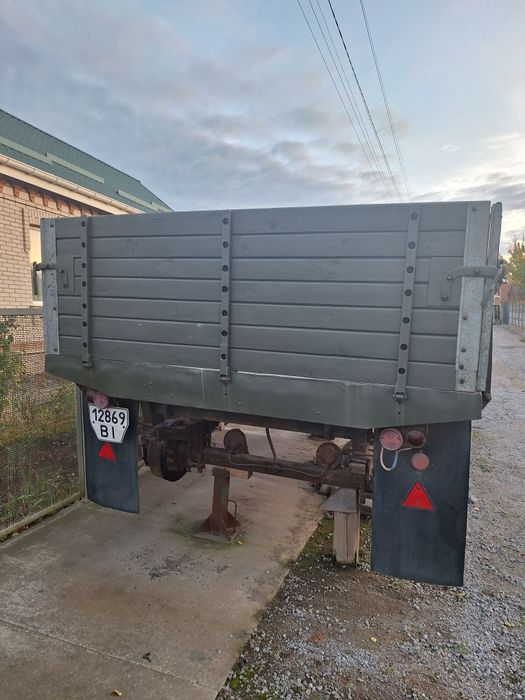 Продам причеп зил 130