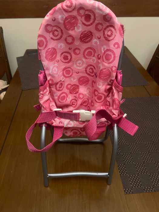 Стілець для ляльок