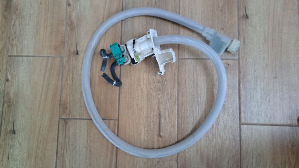 Wąż dopływowy do pralki Siemens IQ500