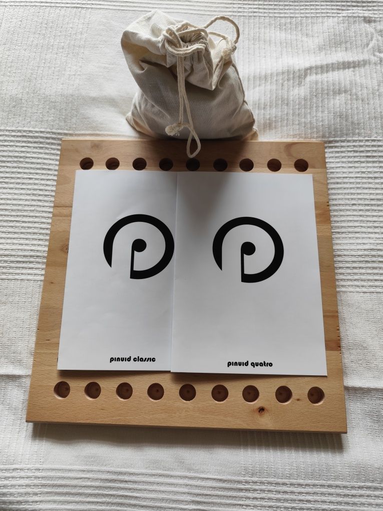 Pinuid -Jogo de tabuleiro em madeira