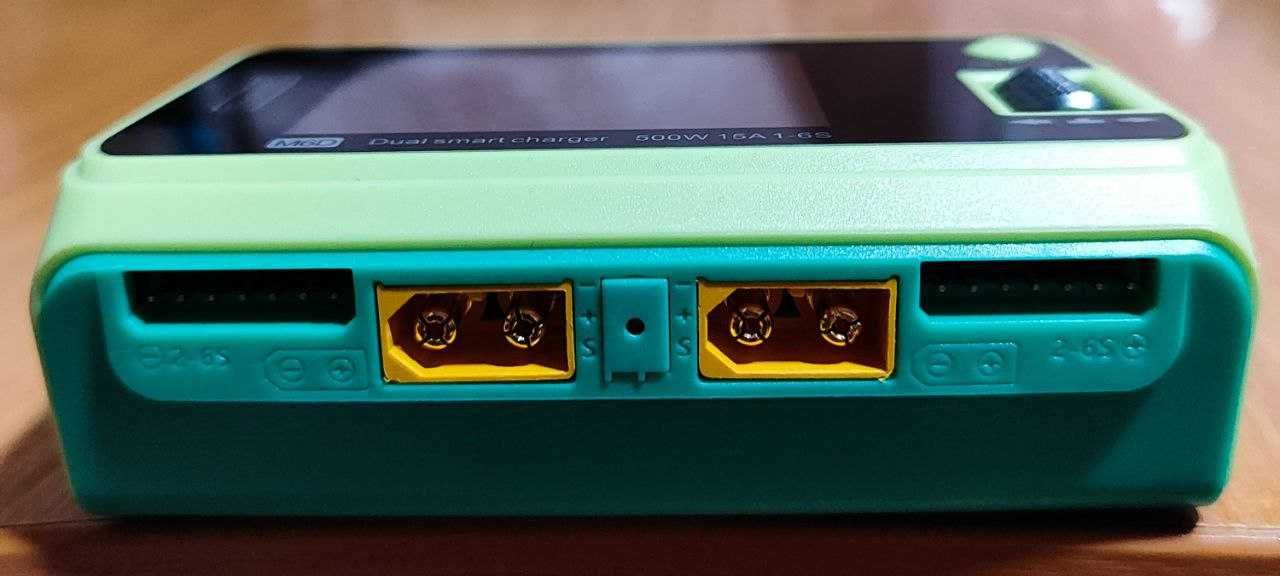 Зарядний пристрій ToolkitRC M6D, 2 канали, 500Вт, Лімітована серія.