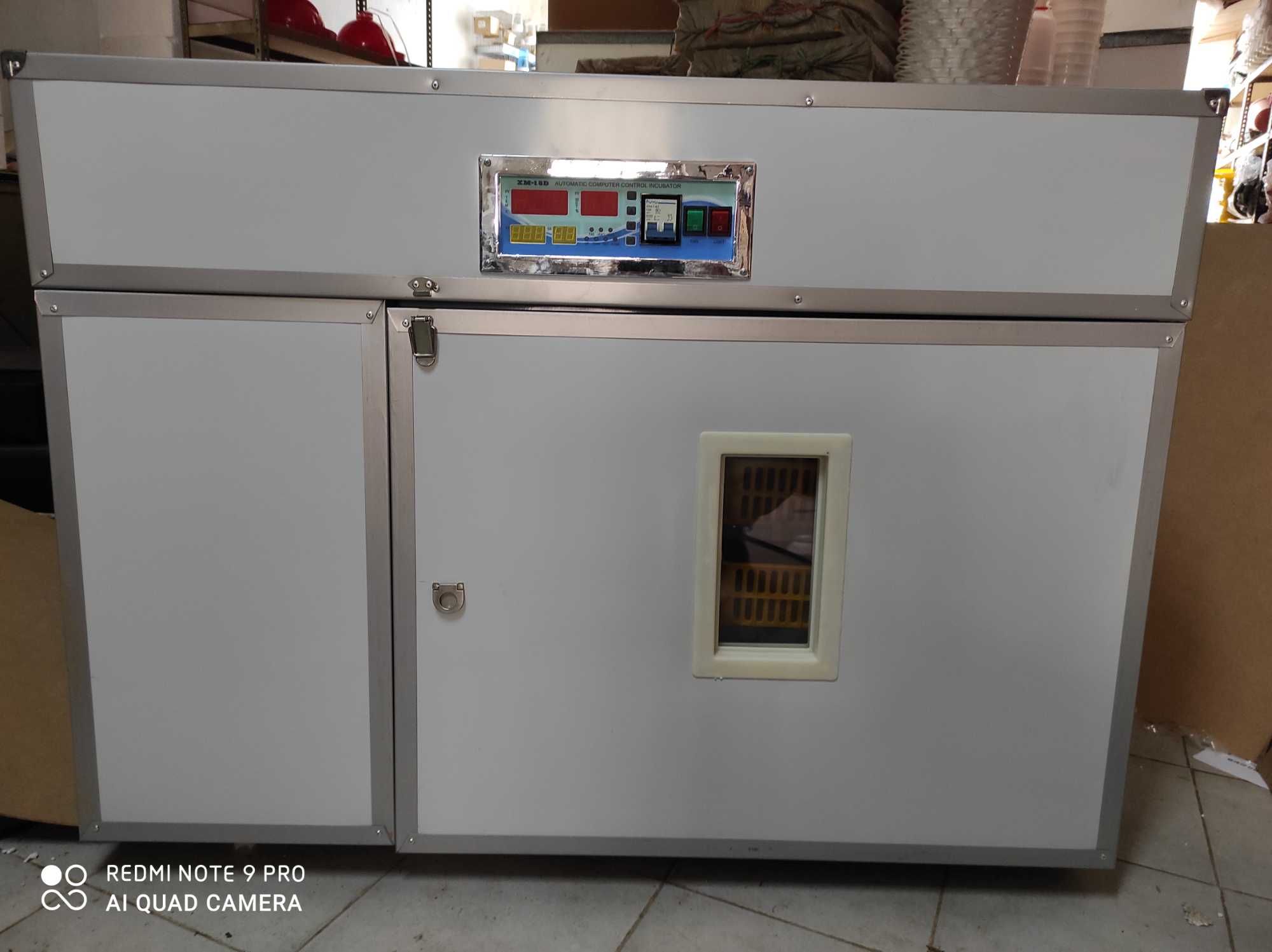 Chocadeira profissional 1056 ovos