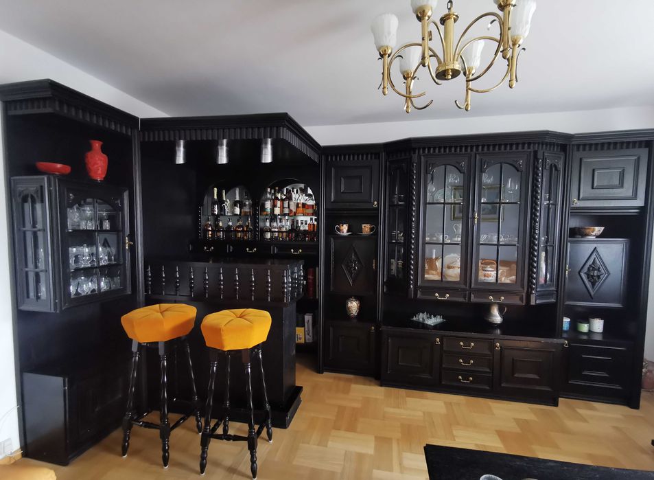 Meble Swarzędz - czarne dębowe, stylizowane, retro, kredens