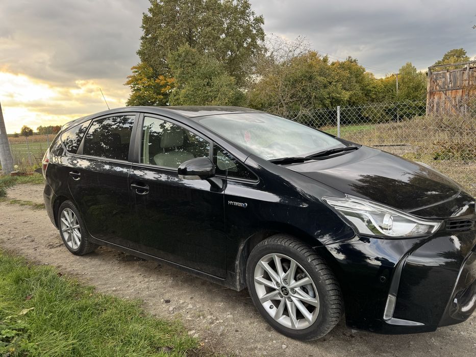 Toyota Prius plus