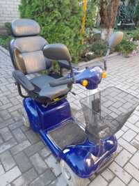 Електричний інвалідний скутер