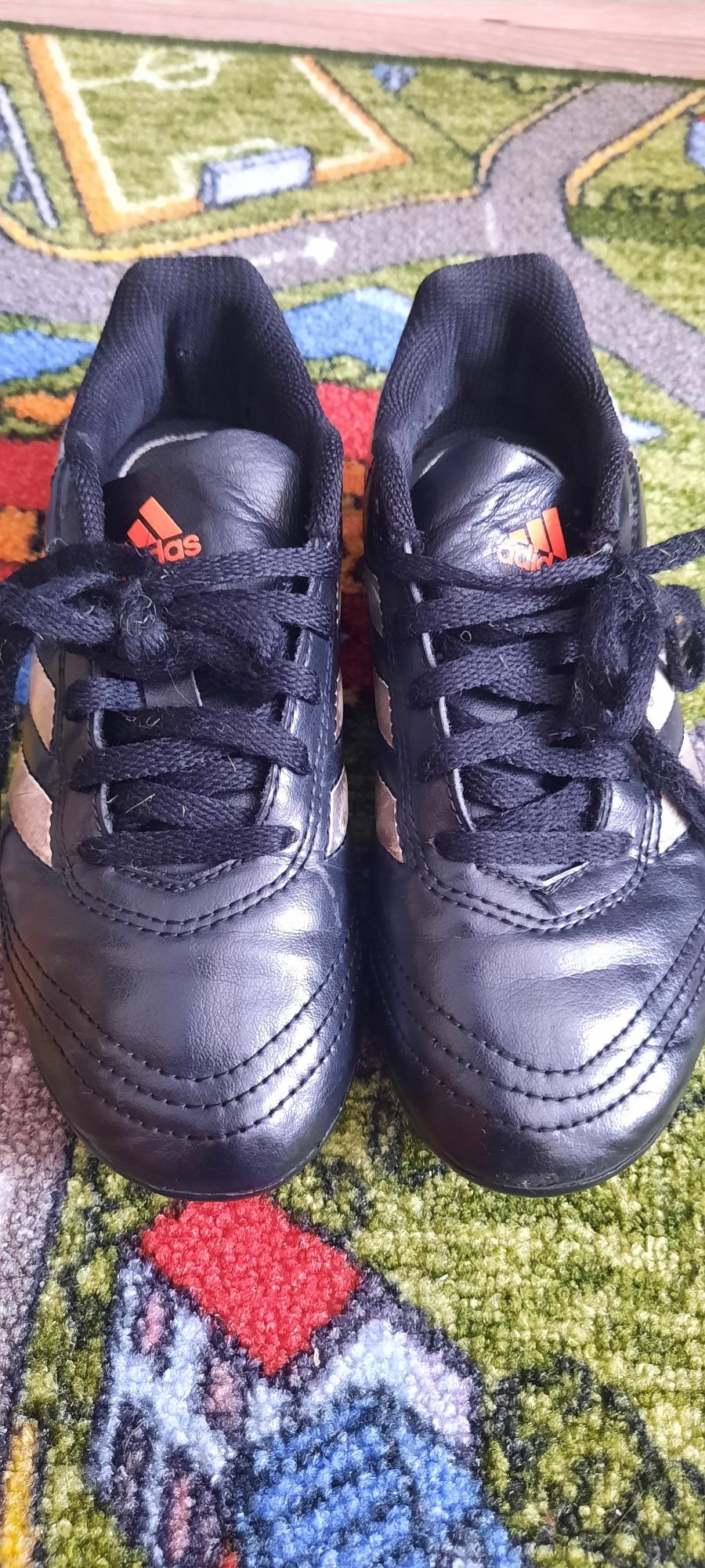 Сороконіжки Adidas  33 розмір