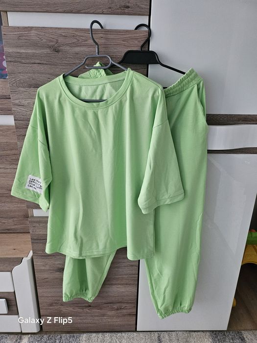 Dres komplet maselkowy damski