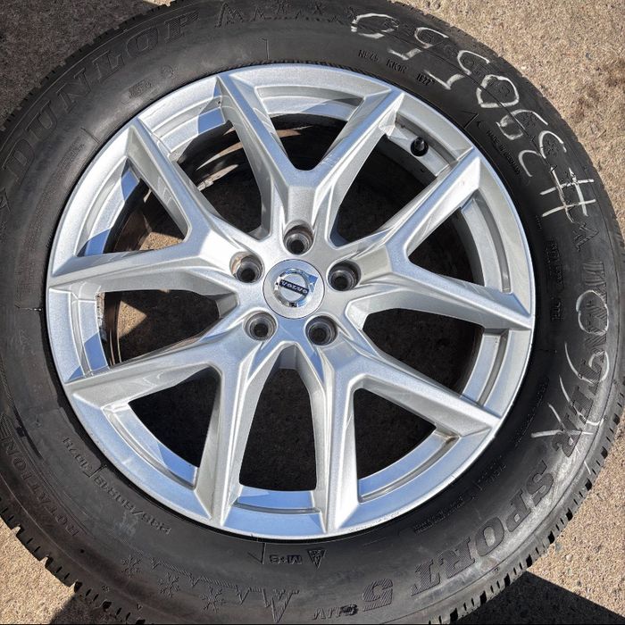 KOŁA 18 felgi Volvo XC60 II 5x108 opony zimowe Dunlop 4x 235/60R18